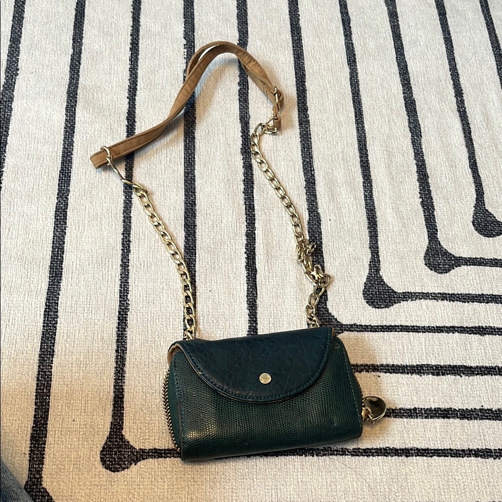 Wallet on a chain- real leather green
